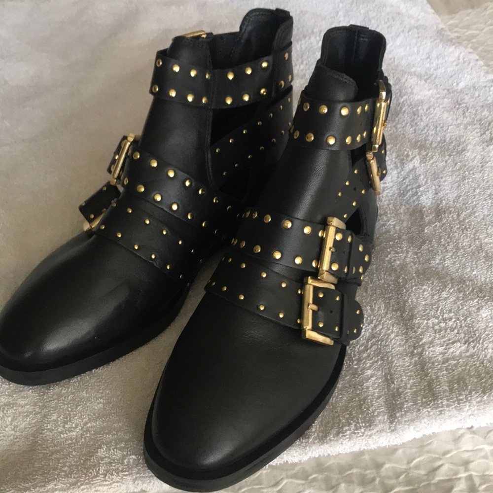 Top shop black studded boots never worn